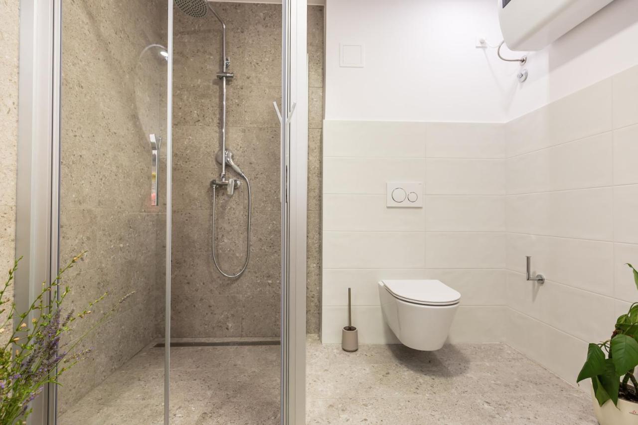 Adris Apartments Omis Exterior photo