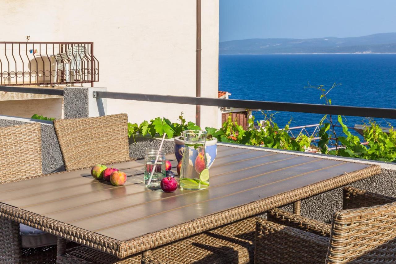 Adris Apartments Omis Exterior photo
